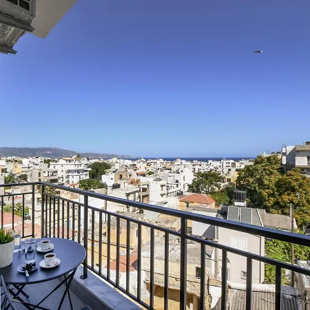 Sunset Luxury - Rooftop In The Center הרקליון